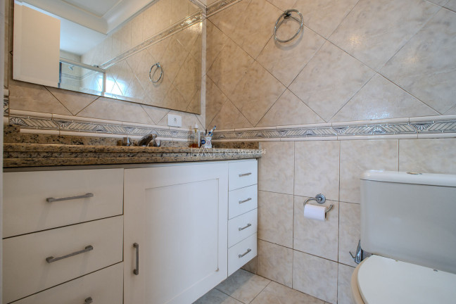 Imagem Apartamento com 3 Quartos à Venda, 204 m² em água Verde - Curitiba