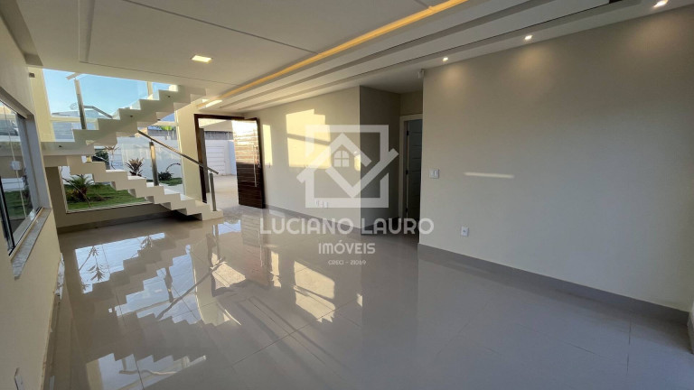 Imagem Casa com 4 Quartos à Venda, 360 m² em Candeias - Vitória Da Conquista Imagem Casa com 4 Quartos à Venda, 360 m² em Candeias - Vitória Da Conquista