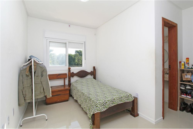 Imagem Casa com 3 Quartos à Venda,  em Guarujá - Porto Alegre