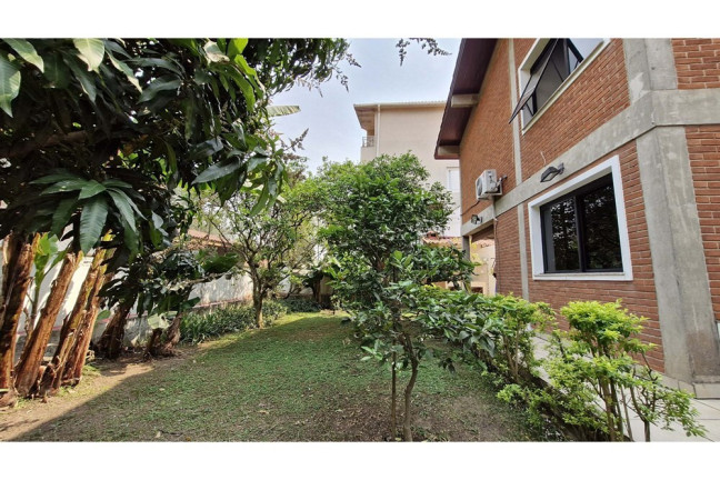 Imagem Casa com 3 Quartos à Venda, 535 m² em Vila Suzana - São Paulo Imagem Casa com 3 Quartos à Venda, 535 m² em Vila Suzana - São Paulo
