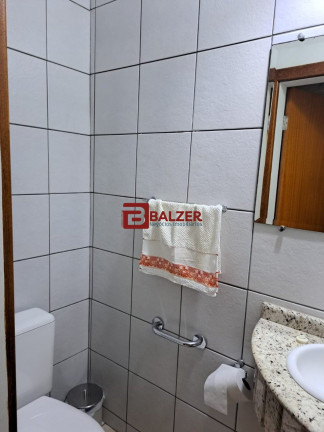 Imagem Casa com 8 Quartos à Venda, 410 m² em Agronômica - Florianópolis