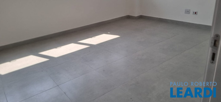 Imagem Sala Comercial à Venda, 37 m² em Vila Assunção - Santo André Imagem Sala Comercial à Venda, 37 m² em Vila Assunção - Santo André