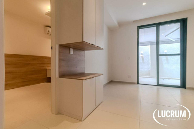 Imagem Apartamento com 1 Quarto à Venda, 58 m² em Copacabana - Rio De Janeiro Imagem Apartamento com 1 Quarto à Venda, 58 m² em Copacabana - Rio De Janeiro