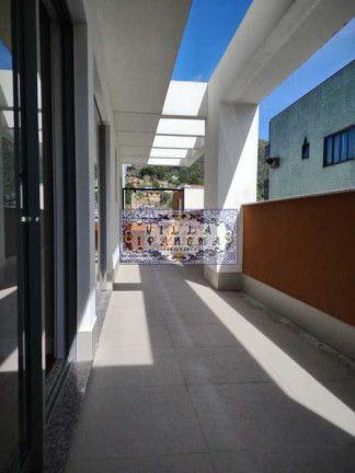 Imagem Cobertura com 3 Quartos à Venda, 207 m² em Agriões - Teresópolis
