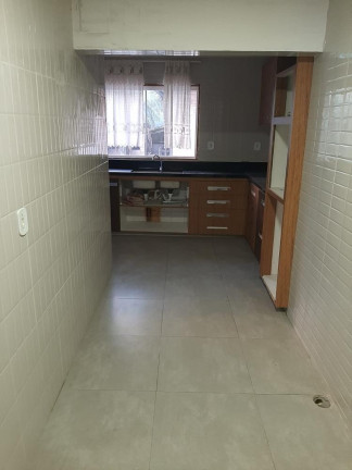 Imagem Imóvel com 3 Quartos para Alugar, 200 m² em Campo Grande - Rio De Janeiro