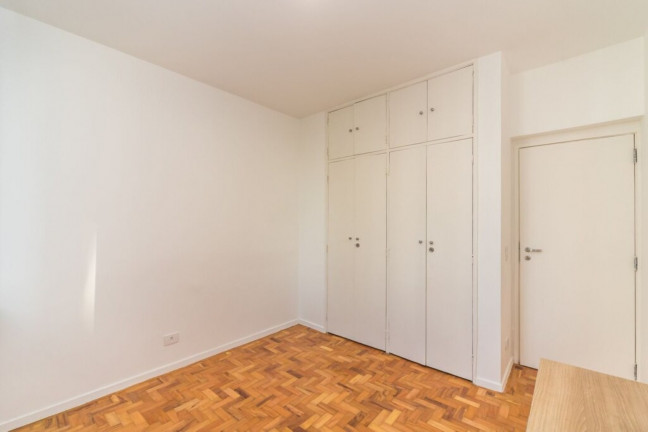 Imagem Imóvel com 3 Quartos à Venda, 102 m² em Moema - São Paulo Imagem Imóvel com 3 Quartos à Venda, 102 m² em Moema - São Paulo