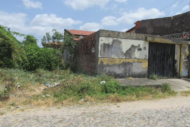Imagem Casa com 1 Quarto à Venda, 150 m² em Canindezinho - Fortaleza