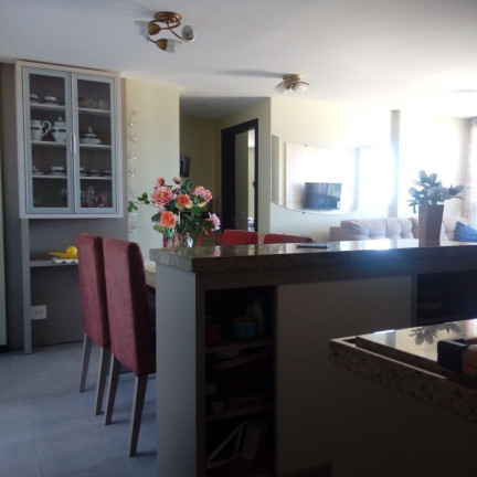 Imagem Apartamento com 2 Quartos à Venda, 78 m² em Nossa Senhora De Lourdes - Santa Maria Imagem Apartamento com 2 Quartos à Venda, 78 m² em Nossa Senhora De Lourdes - Santa Maria