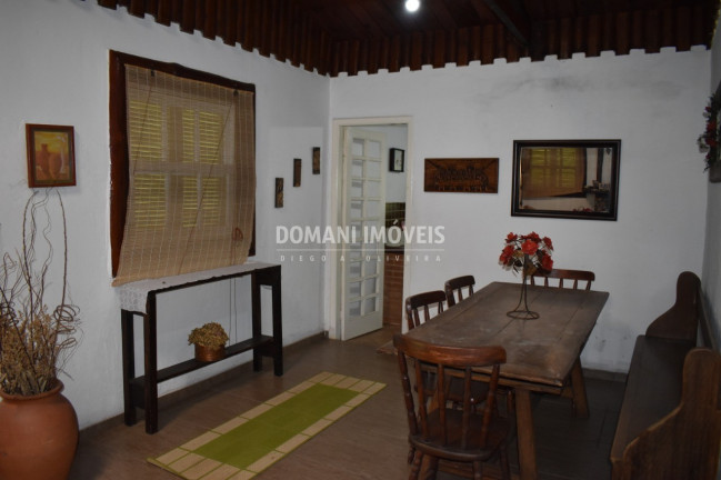 Imagem Casa com 2 Quartos para Alugar, 194 m² em Região De Descansópolis - Campos Do Jordão Imagem Casa com 2 Quartos para Alugar, 194 m² em Região De Descansópolis - Campos Do Jordão