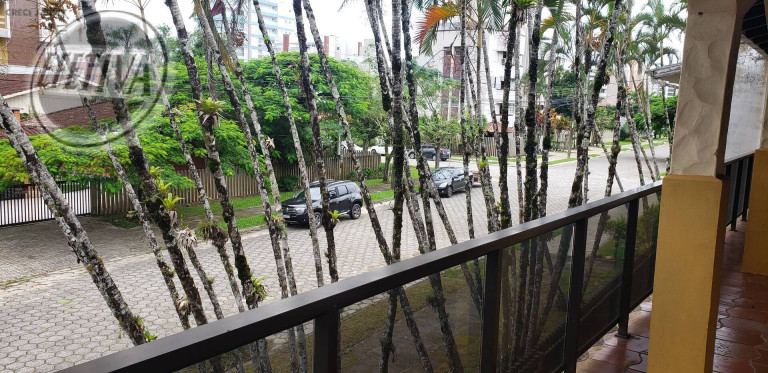 Imagem Casa com 5 Quartos à Venda, 420 m² em Centro - Guaratuba Imagem Casa com 5 Quartos à Venda, 420 m² em Centro - Guaratuba