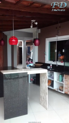Imagem Casa com 3 Quartos à Venda, 150 m² em Terra Preta (terra Preta) - Mairiporã