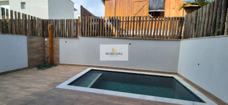 Imagem Casa com 3 Quartos à Venda, 130 m² em Camburi - São Sebastião