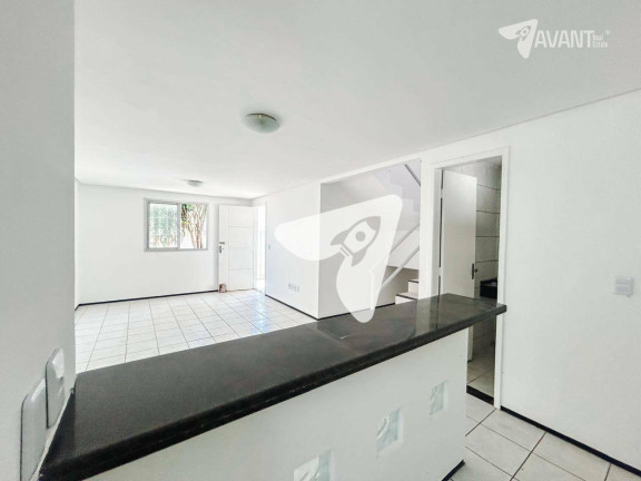 Imagem Casa com 2 Quartos à Venda, 100 m² em Cidade Dos Funcionários - Fortaleza Imagem Casa com 2 Quartos à Venda, 100 m² em Cidade Dos Funcionários - Fortaleza