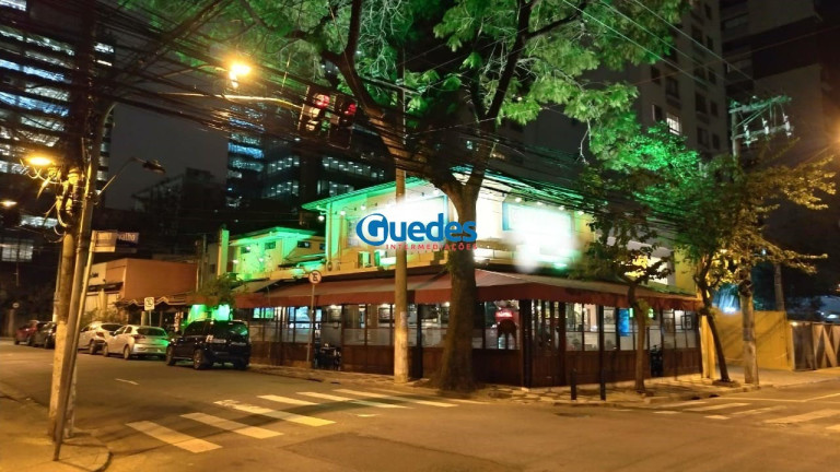 Imóvel à Venda, 300 m² em Cidade Monções - São Paulo
