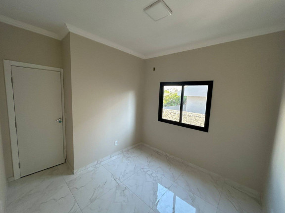 Imagem Sobrado com 3 Quartos à Venda, 107 m² em Esmeralda - Cascavel