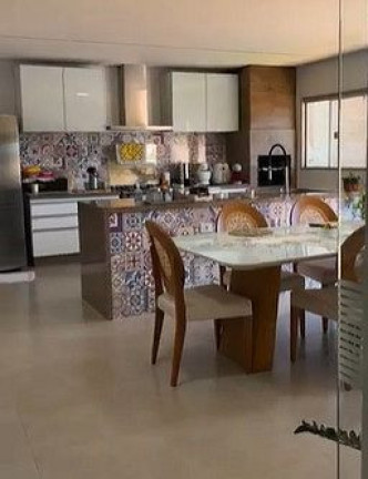 Casa de Condomínio com 3 Quartos à Venda, 198 m² em Sítio De Recreio Ipê - Goiânia