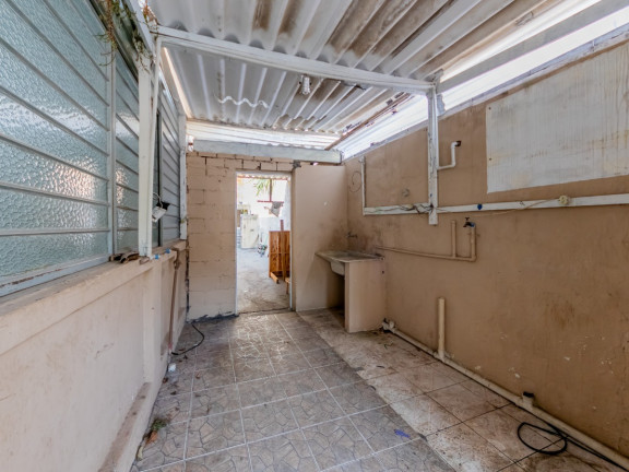 Imagem Casa com 7 Quartos à Venda, 150 m² em Vila Anastácio - São Paulo