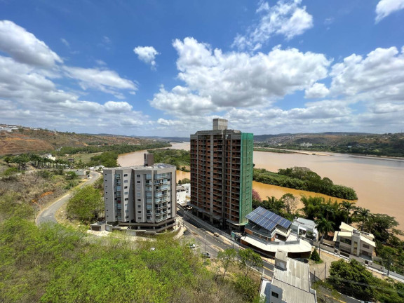 Apartamento com 3 Quartos à Venda, 221 m² em Fazenda Vitali - Colatina