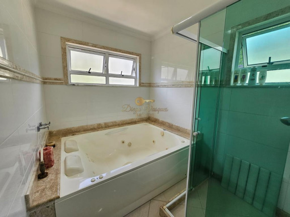 Imagem Casa com 6 Quartos à Venda, 300 m² em Tijuca - Teresópolis Imagem Casa com 6 Quartos à Venda, 300 m² em Tijuca - Teresópolis
