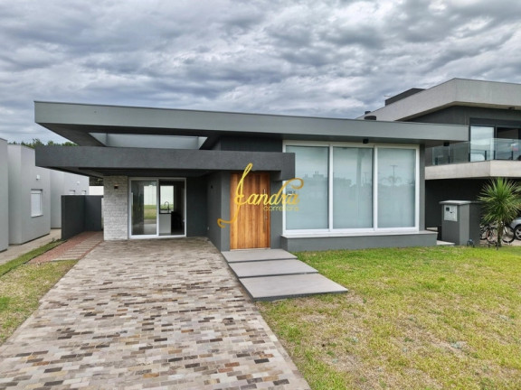 Imagem Casa de Condomínio com 4 Quartos à Venda, 2.400 m² em Capao Novo Posto 9 Village - Capão Da Canoa
