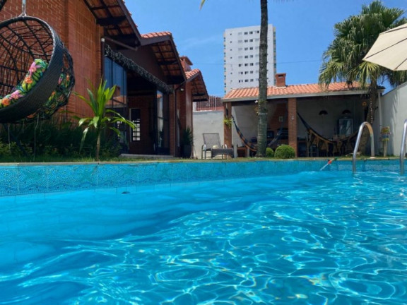 Casa com 3 Quartos à Venda, 220 m² em Flórida - Praia Grande