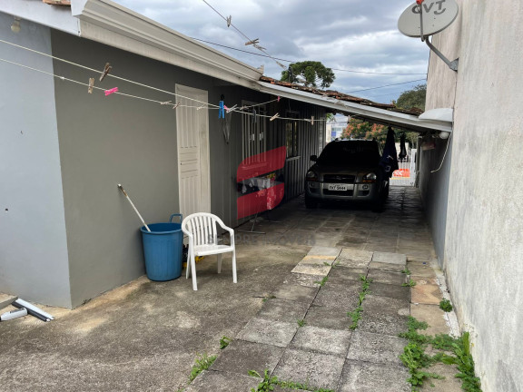 Imagem Casa com 5 Quartos à Venda, 200 m² em Bacacheri - Curitiba