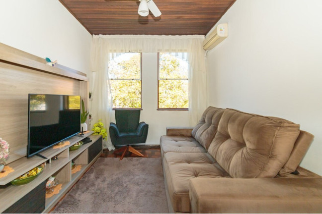 Apartamento com 2 Quartos à Venda, 53 m² em Passo Da Areia - Porto Alegre