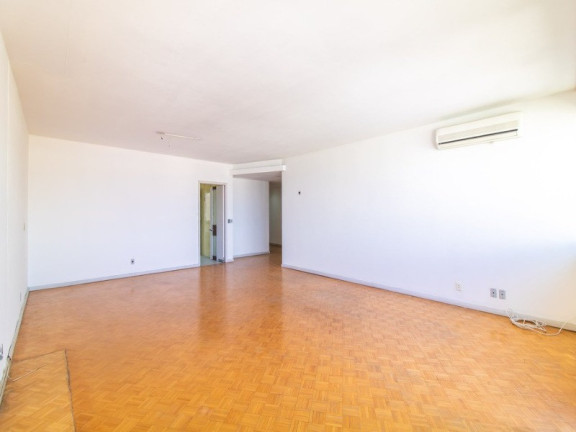 Imagem Apartamento com 3 Quartos à Venda, 174 m² em Centro Histórico - Porto Alegre Imagem Apartamento com 3 Quartos à Venda, 174 m² em Centro Histórico - Porto Alegre