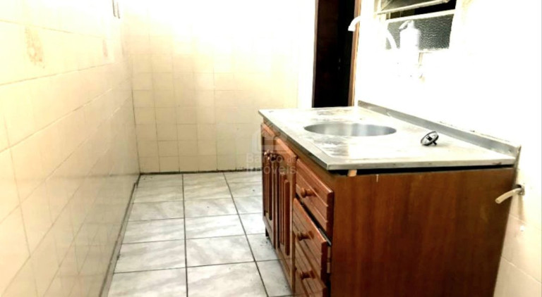 Imagem Imóvel com 8 Quartos à Venda, 355 m² em Centro - Santa Maria Imagem Imóvel com 8 Quartos à Venda, 355 m² em Centro - Santa Maria