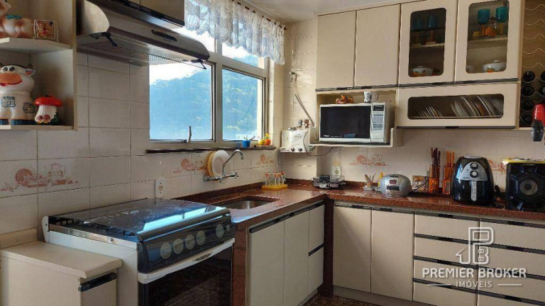 Imagem Cobertura com 2 Quartos à Venda, 156 m² em Várzea - Teresópolis