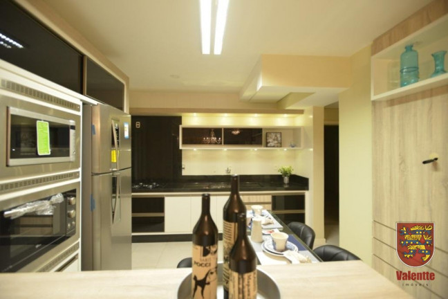 Imagem Apartamento com 3 Quartos à Venda, em Estreito - Florianópolis Imagem Apartamento com 3 Quartos à Venda, em Estreito - Florianópolis