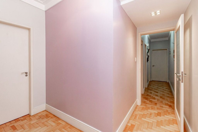 Imagem Apartamento com 3 Quartos à Venda, 110 m² em Moinhos De Vento - Porto Alegre