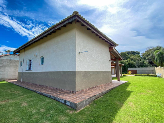 Imagem Casa com 3 Quartos à Venda, 870 m² em Maracanã - Atibaia
