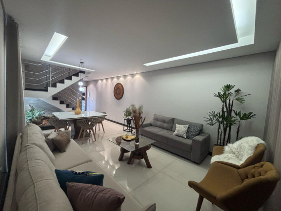 Imagem Casa com 3 Quartos à Venda, 275 m² em Cabral - Contagem Imagem Casa com 3 Quartos à Venda, 275 m² em Cabral - Contagem