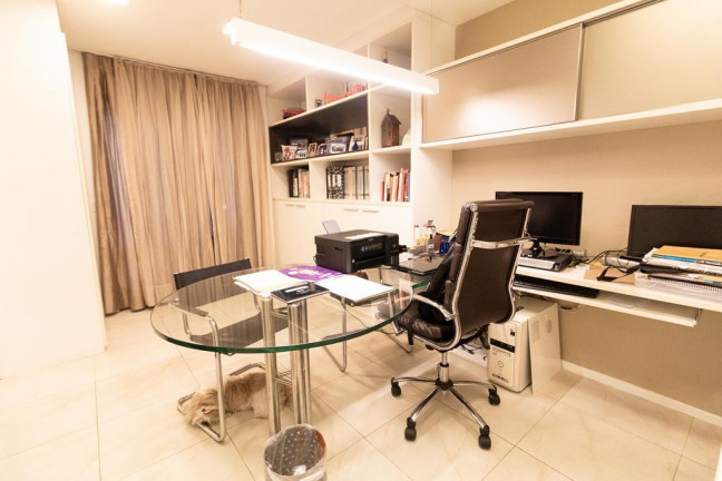 Imagem Casa com 3 Quartos à Venda, 275 m² em Cambeba - Fortaleza Imagem Casa com 3 Quartos à Venda, 275 m² em Cambeba - Fortaleza