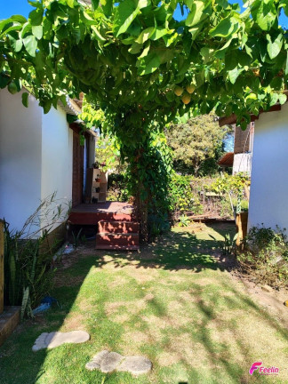 Imagem Casa com 4 Quartos à Venda, 200 m² em São João Do Rio Vermelho - Florianópolis