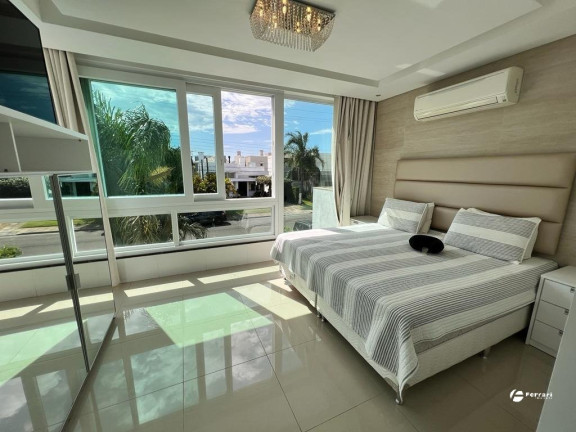 Imagem Casa de Condomínio com 4 Quartos à Venda, 250 m² em Zona Nova - Capão Da Canoa