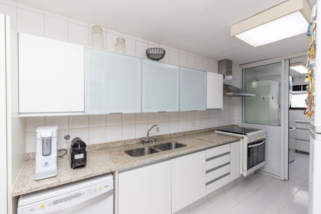 Imagem Apartamento com 3 Quartos à Venda, 161 m² em Vila Nova Conceição - São Paulo Imagem Apartamento com 3 Quartos à Venda, 161 m² em Vila Nova Conceição - São Paulo