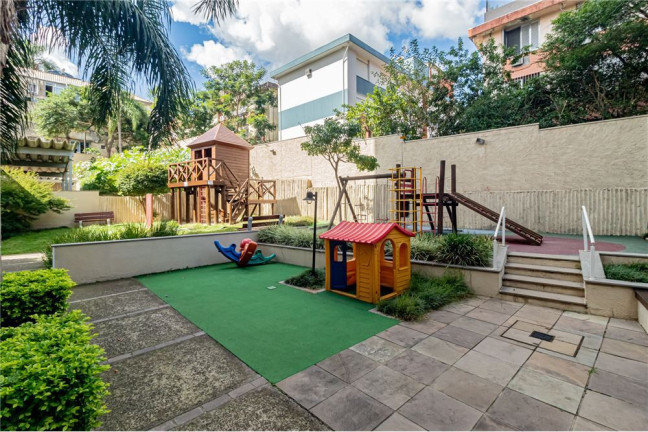 Imagem Imóvel com 3 Quartos à Venda,  em Jardim Lindóia - Porto Alegre