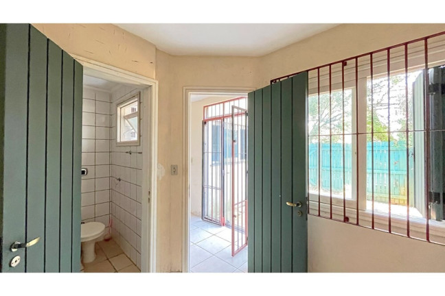 Imagem Casa de Condomínio com 3 Quartos à Venda, 254 m² em Ipanema - Porto Alegre