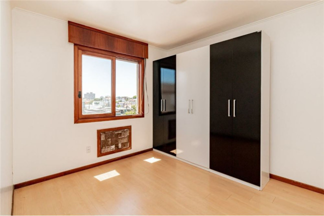 Imagem Apartamento com 2 Quartos à Venda, 60 m² em São Sebastião - Porto Alegre Imagem Apartamento com 2 Quartos à Venda, 60 m² em São Sebastião - Porto Alegre