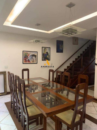 Imagem Casa com 7 Quartos à Venda, 318 m² em Tijuca - Rio De Janeiro