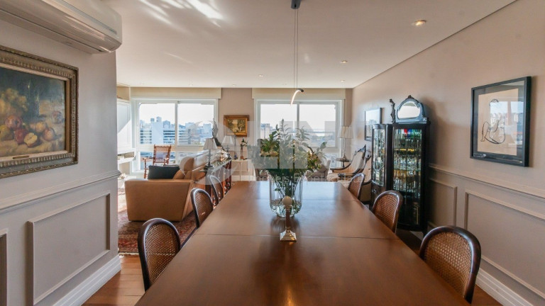 Imagem Apartamento com 3 Quartos à Venda, 120 m² em Moinhos De Vento - Porto Alegre