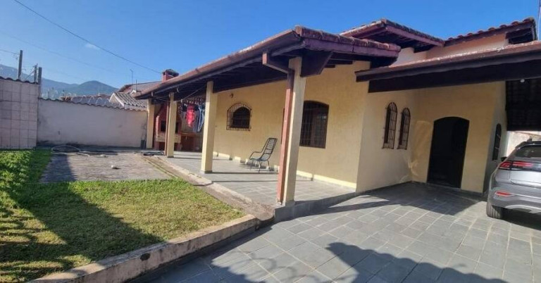 Foto do imóvel Casa com 2 Quartos à Venda, 127 m² em Martim De Sá - Caraguatatuba
