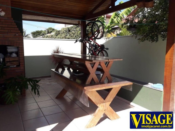 Imagem Casa com 3 Quartos à Venda, em São Cristovão Estiva - Taubaté Imagem Casa com 3 Quartos à Venda, em São Cristovão Estiva - Taubaté