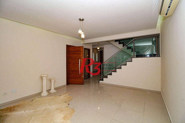 Imagem Sobrado com 4 Quartos à Venda, 342 m² em Embaré - Santos