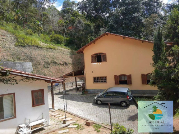 Imagem Casa com 3 Quartos à Venda, 220 m² em Corrego D'antas - Nova Friburgo Imagem Casa com 3 Quartos à Venda, 220 m² em Corrego D'antas - Nova Friburgo