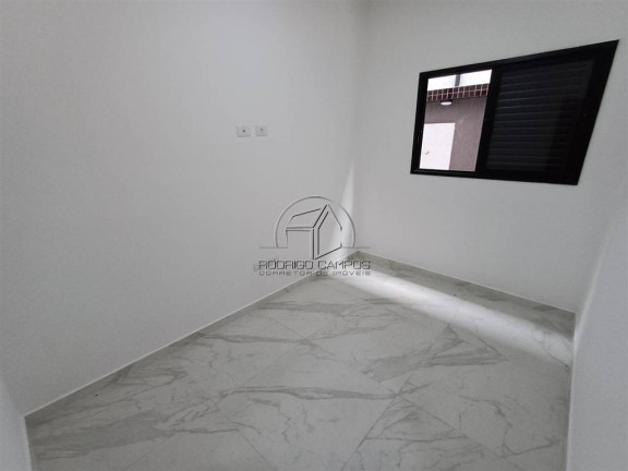 Casa à Venda, 49 m² em Maracana - Praia Grande