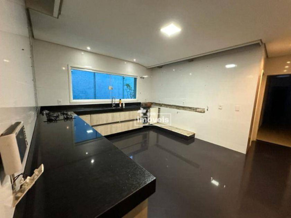 Imagem Casa com 3 Quartos à Venda, 344 m² em Vila Ipojuca - São Paulo