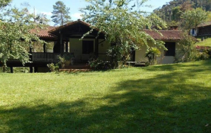 Imagem Fazenda à Venda, 13.000 m² em Mosela - Petrópolis Imagem Fazenda à Venda, 13.000 m² em Mosela - Petrópolis